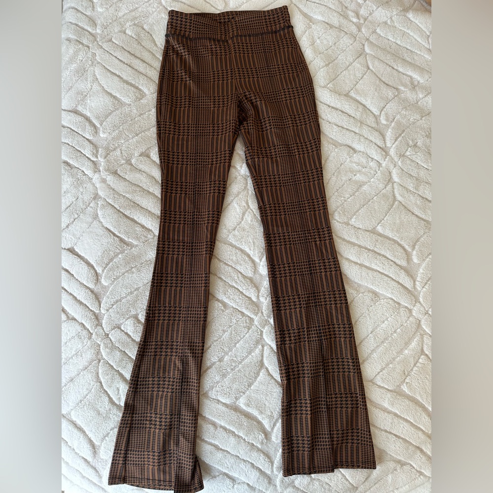Alo yoga houndstooth leggings